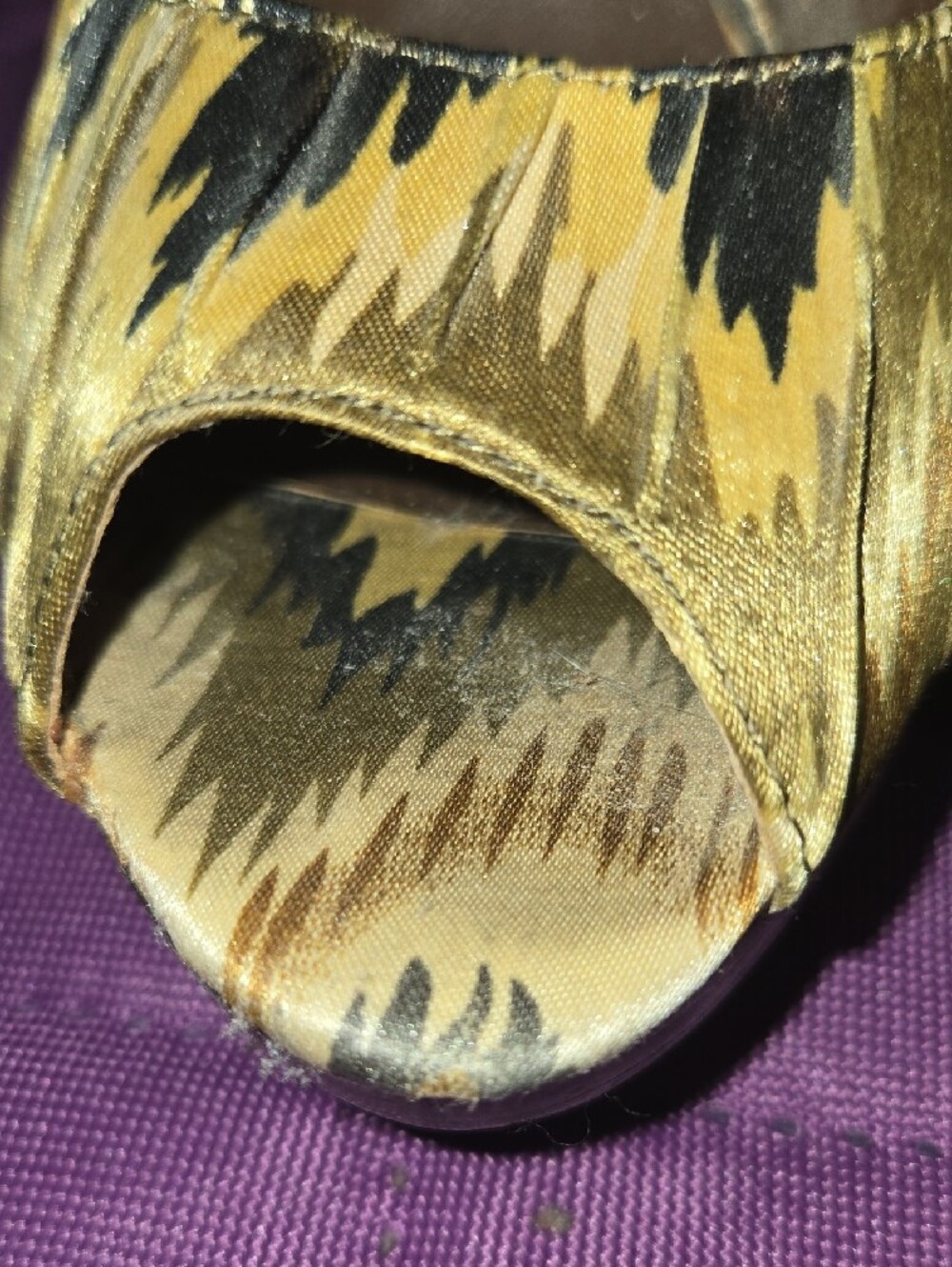ALDO Yellow and Black Peep-Toe Heels - Picture 5 of 10